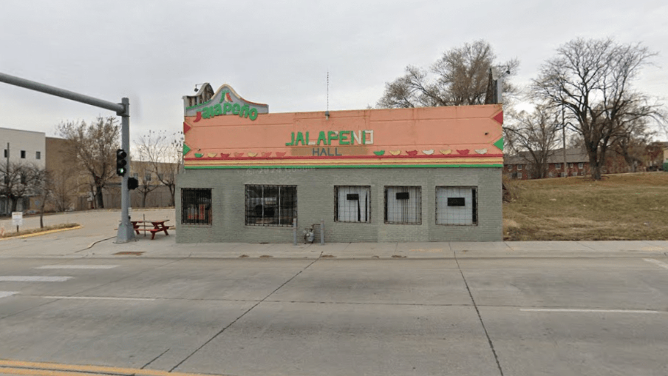 Exterior of the former Jalapeño Restaurant at 2809 Q Street in South Omaha, future home of Tacorito Restaurant.