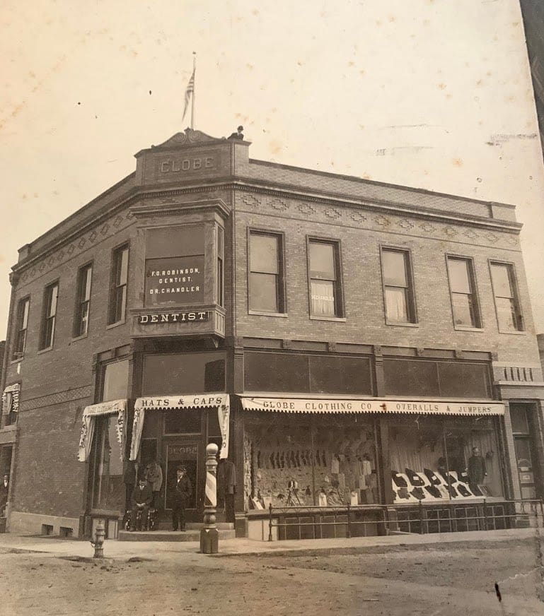 the globe clithing store in hartington nebraska